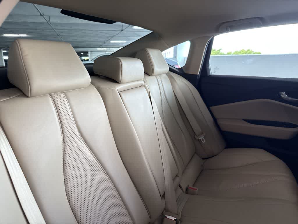 2023 Acura TLX w/Technology Package