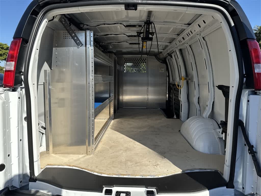 2025 Chevrolet Express RWD 2500 155"