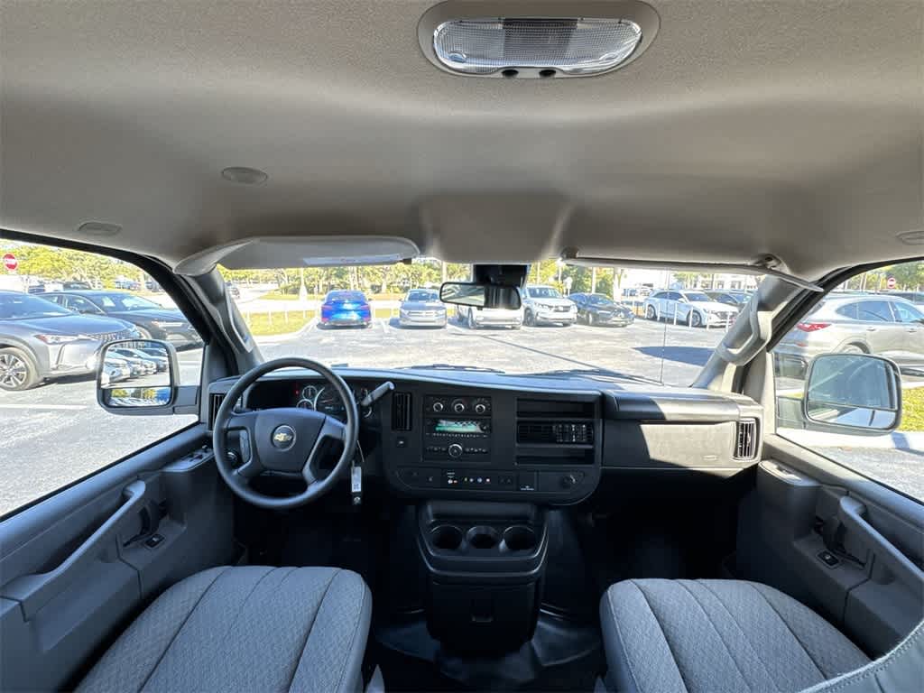 2025 Chevrolet Express RWD 2500 155"