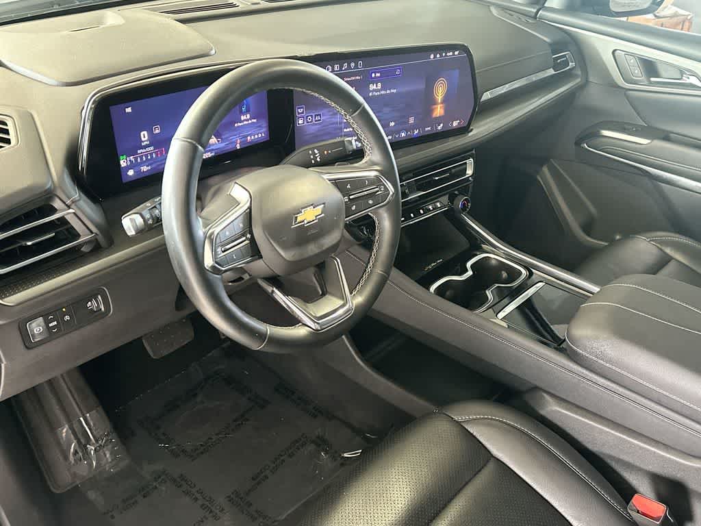 2024 Chevrolet Traverse FWD LT
