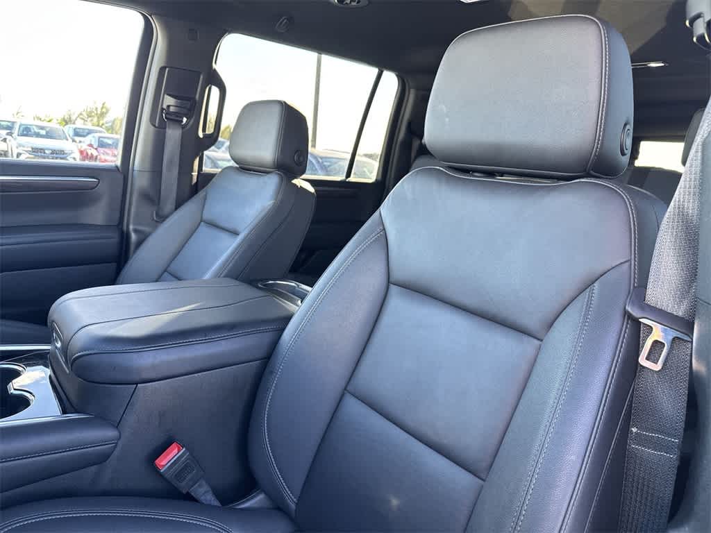 2025 Chevrolet Suburban Z71