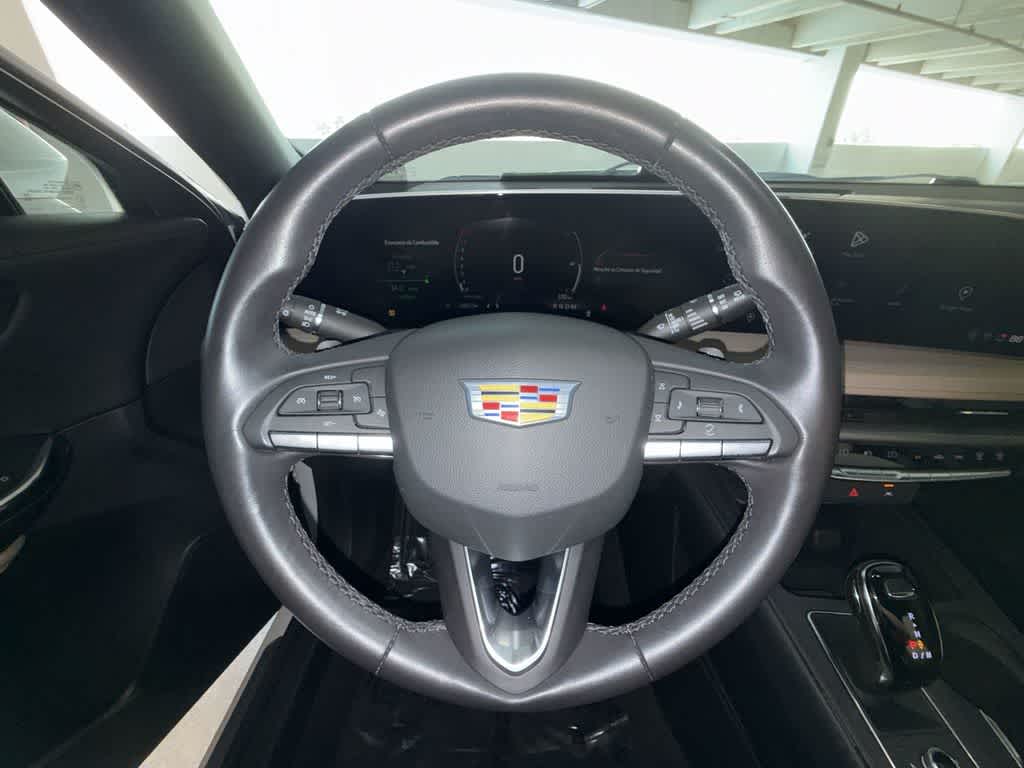 2024 Cadillac XT4 FWD Premium Luxury