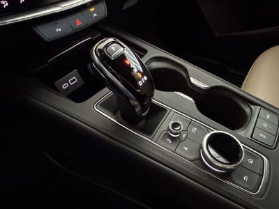 2024 Cadillac XT4 FWD Premium Luxury
