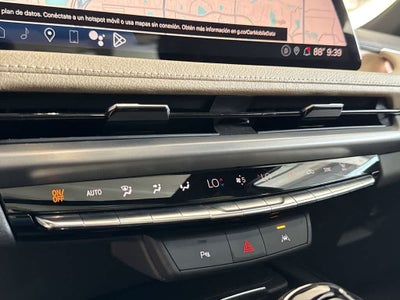 2024 Cadillac XT4 FWD Premium Luxury