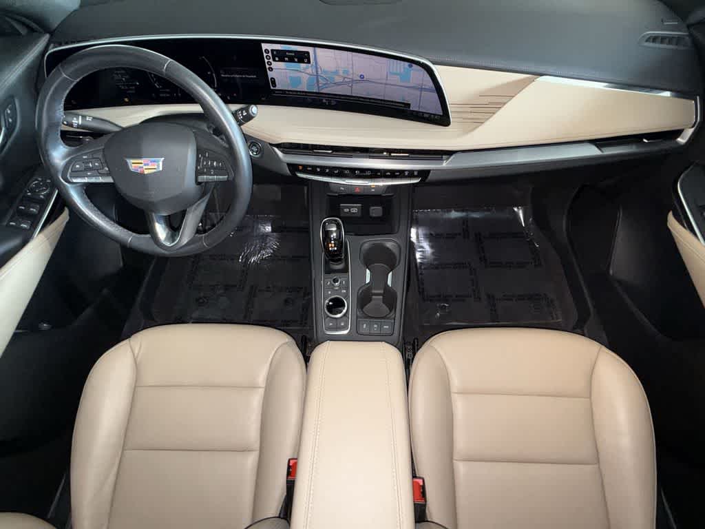 2024 Cadillac XT4 FWD Premium Luxury