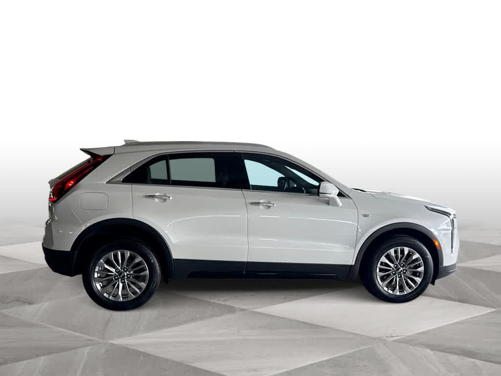 2024 Cadillac XT4 FWD Premium Luxury
