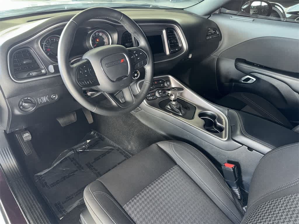 2021 Dodge Challenger SXT