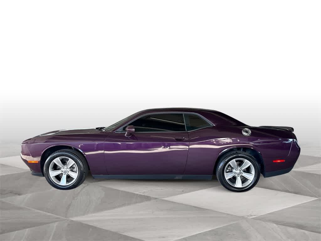 2021 Dodge Challenger SXT