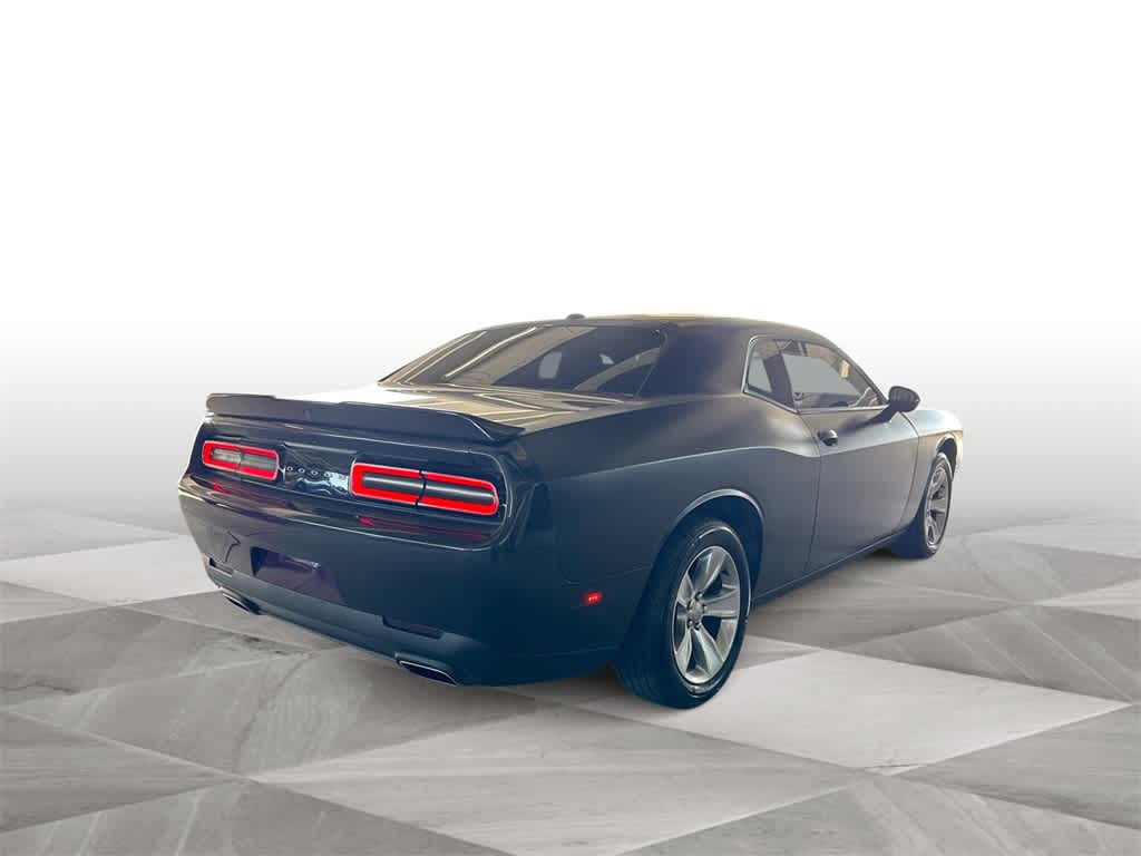 2021 Dodge Challenger SXT