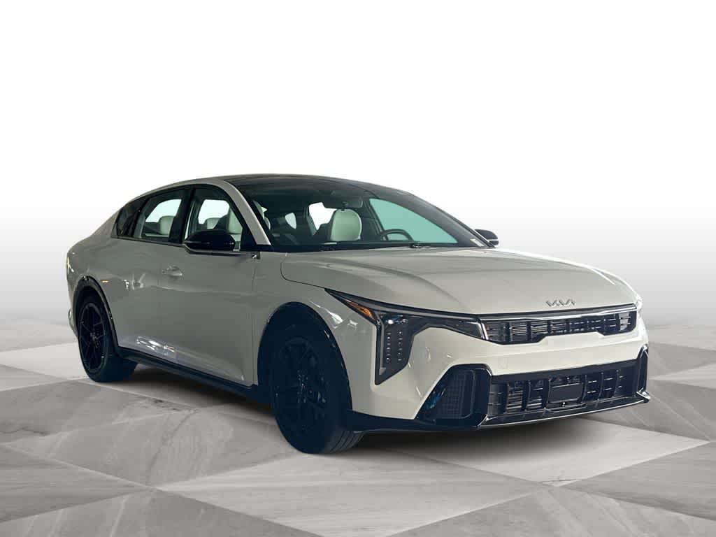 2025 Kia K4 GT-Line Turbo
