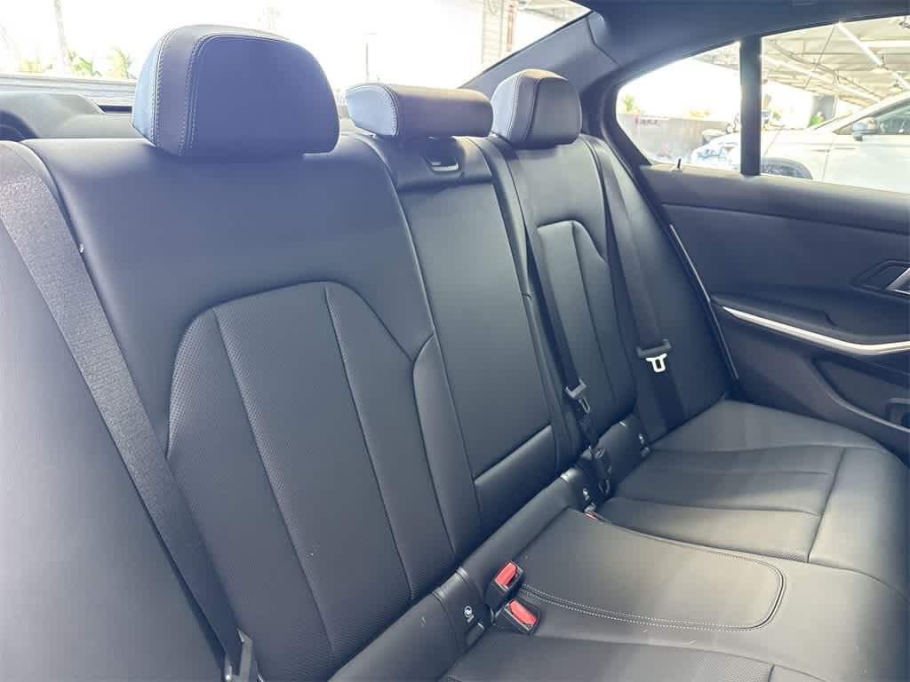 2024 BMW 3 Series 330i xDrive