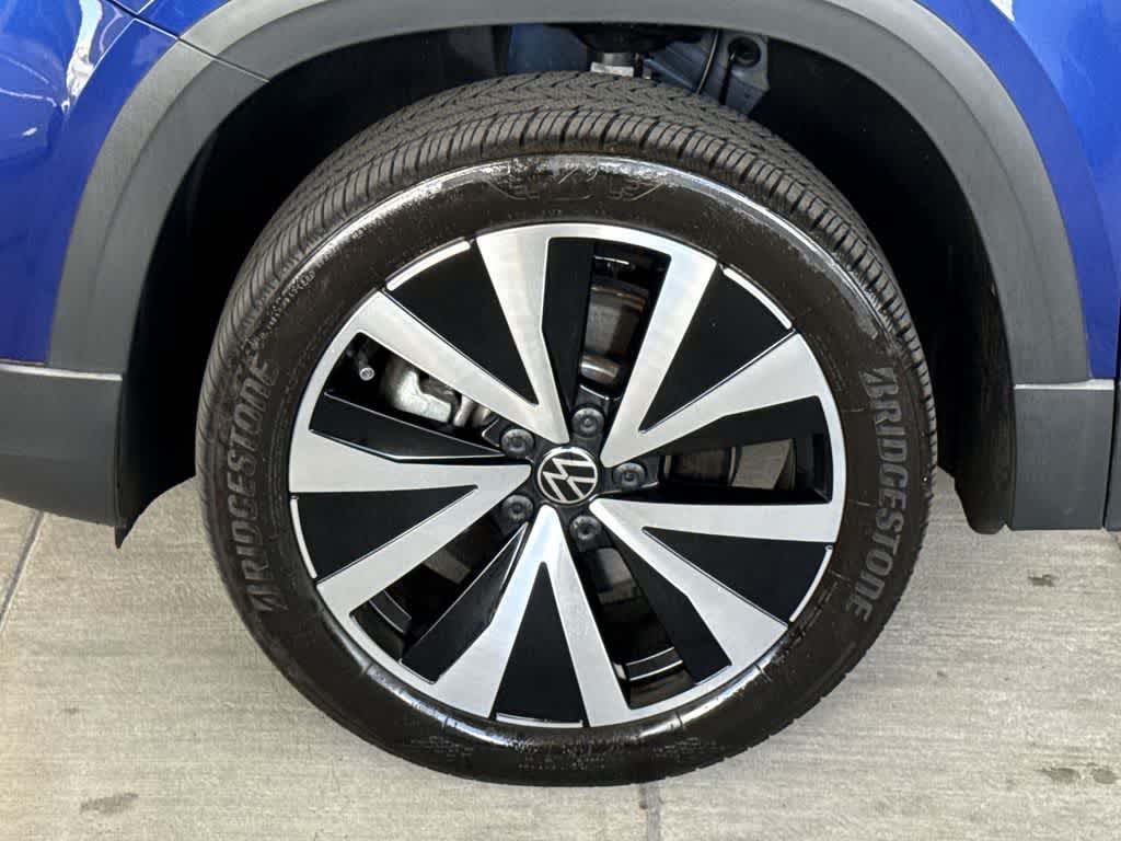 2024 Volkswagen Taos SE