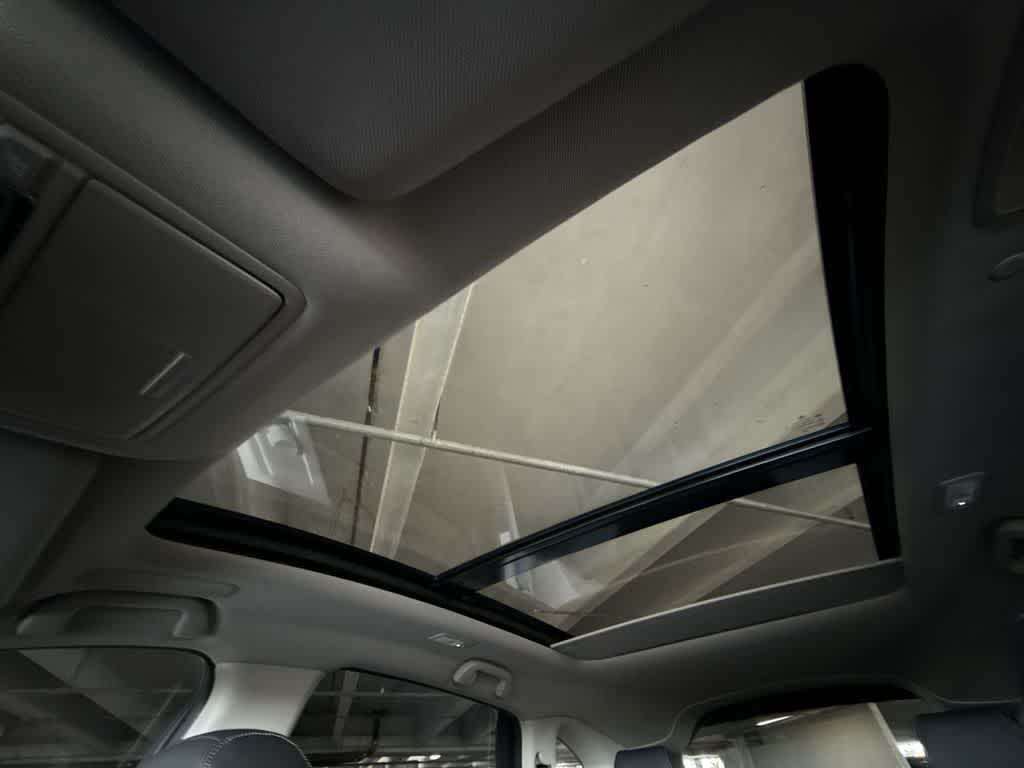 2025 Acura RDX w/Technology Package