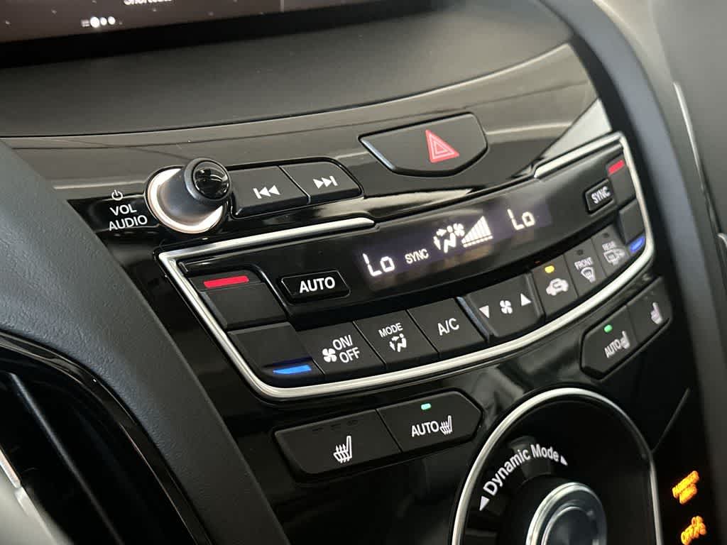 2025 Acura RDX w/Technology Package