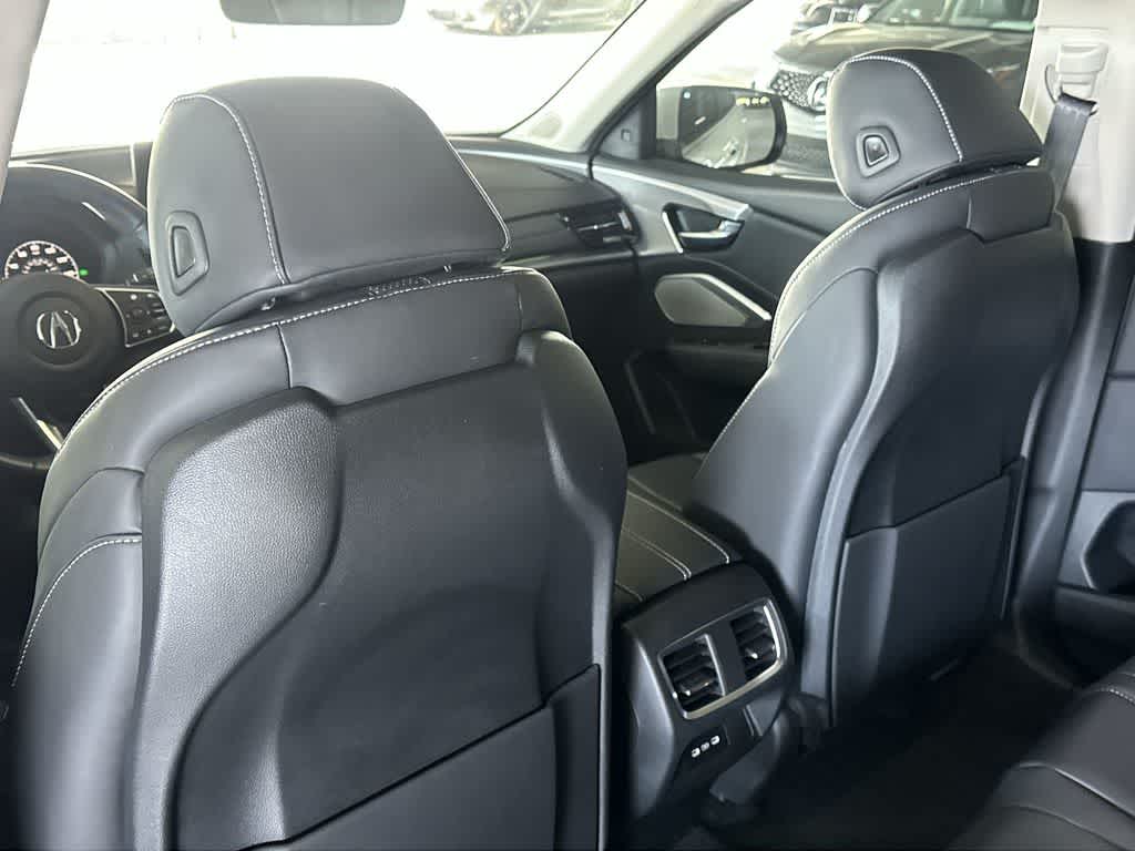 2025 Acura RDX w/Technology Package