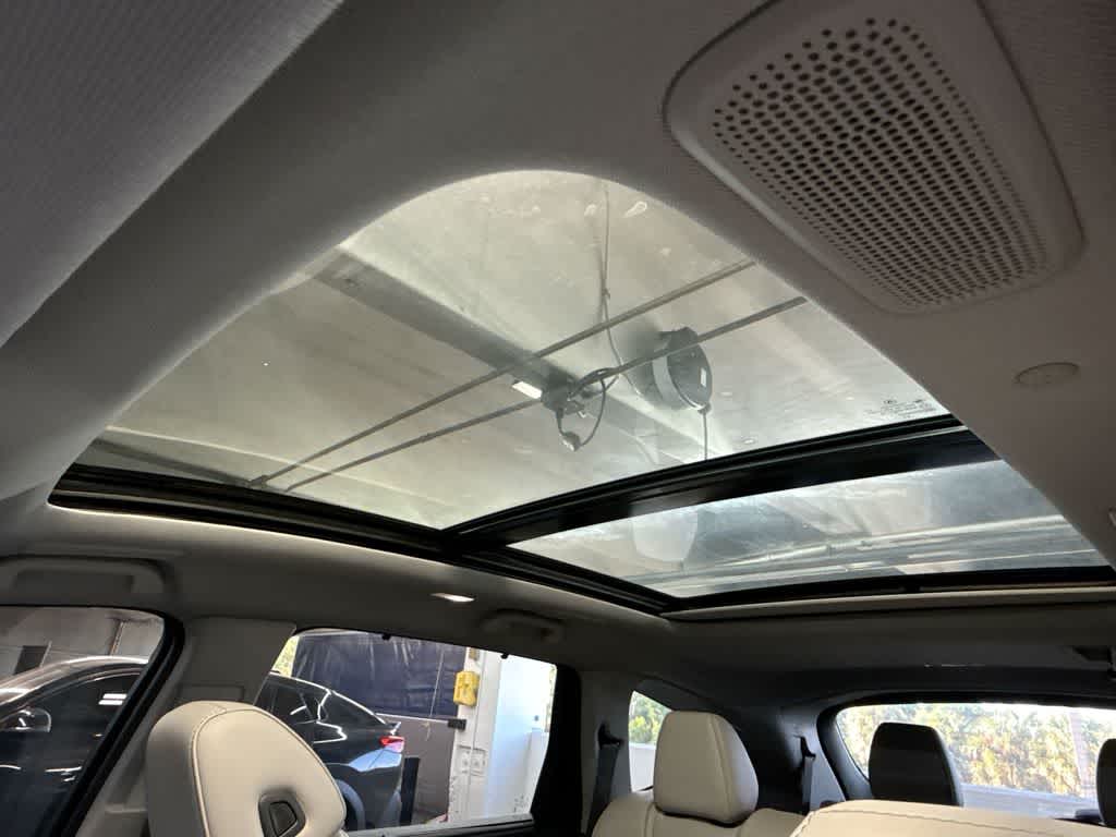 2025 Acura MDX w/Technology Package