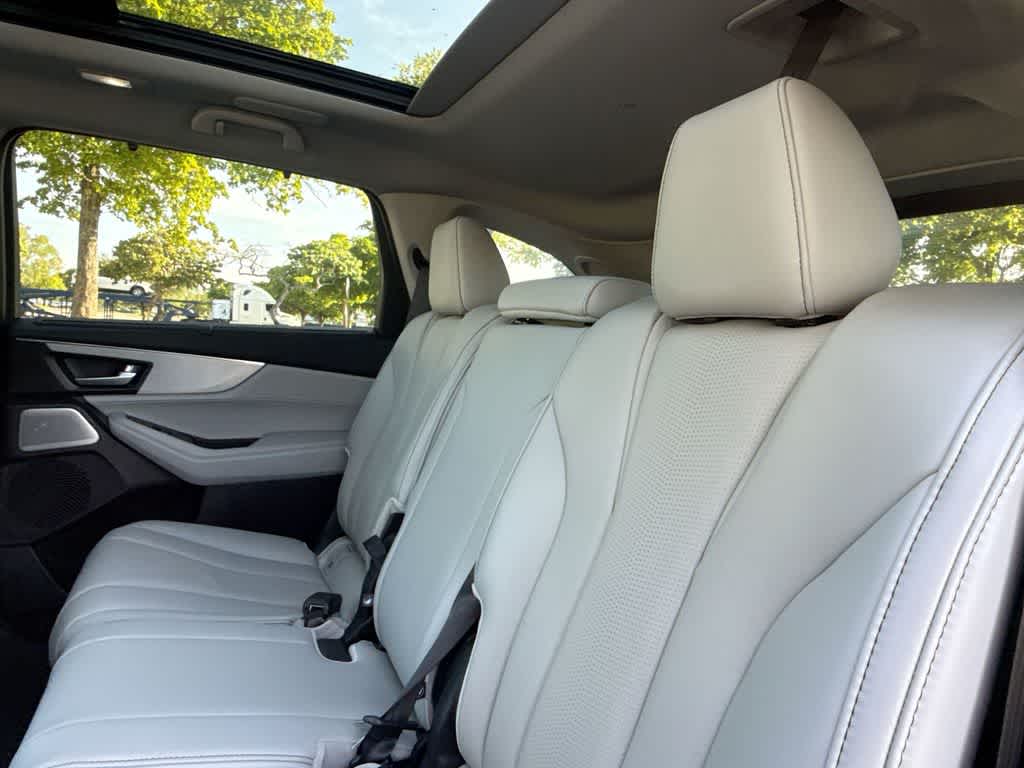 2025 Acura MDX w/Technology Package