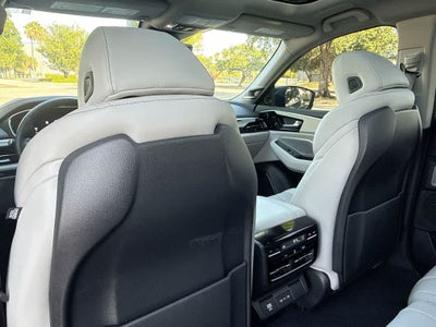 2025 Acura MDX w/Technology Package