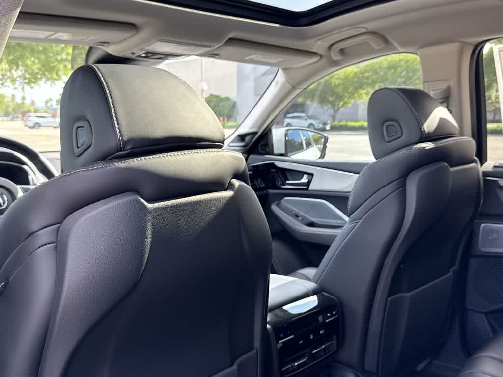 2025 Acura MDX w/Technology Package