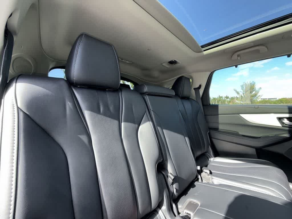 2025 Acura MDX w/Technology Package