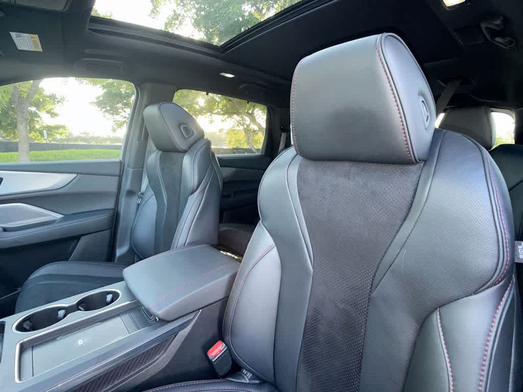 2025 Acura MDX w/A-Spec Package
