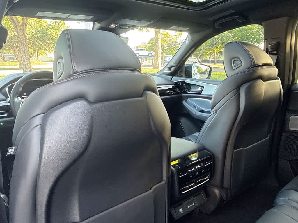 2025 Acura MDX w/A-Spec Package