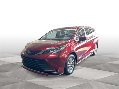 2022 Toyota Sienna XLE