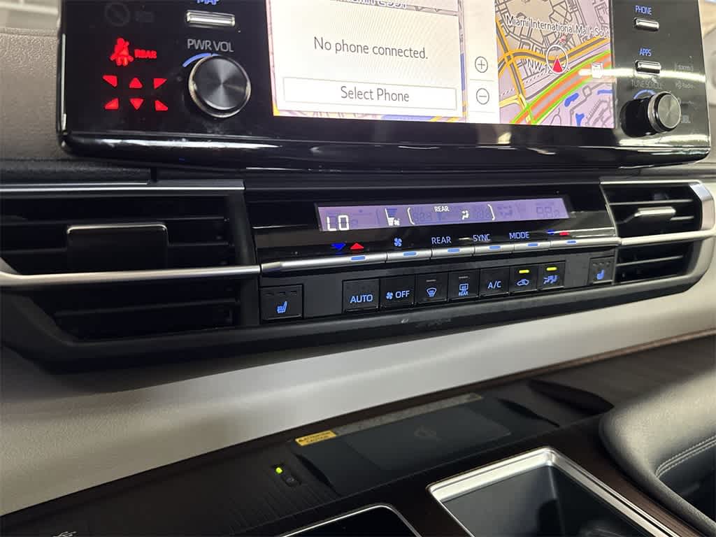 2022 Toyota Sienna XLE