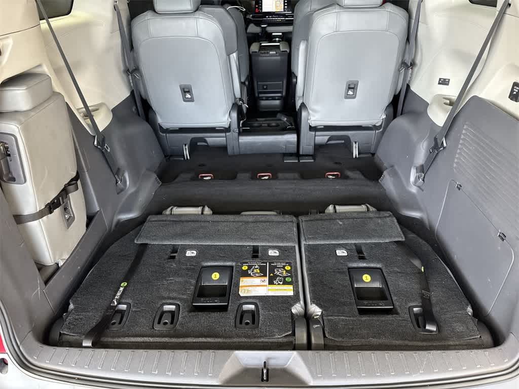 2022 Toyota Sienna XLE