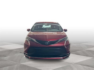 2022 Toyota Sienna XLE