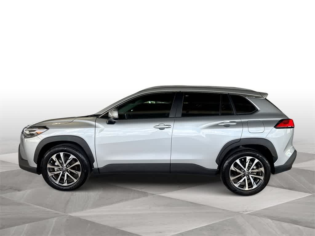 2024 Toyota Corolla Cross XLE