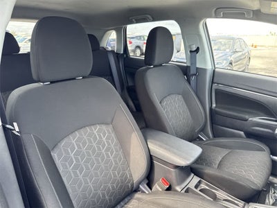 2025 Mitsubishi Outlander Sport ES