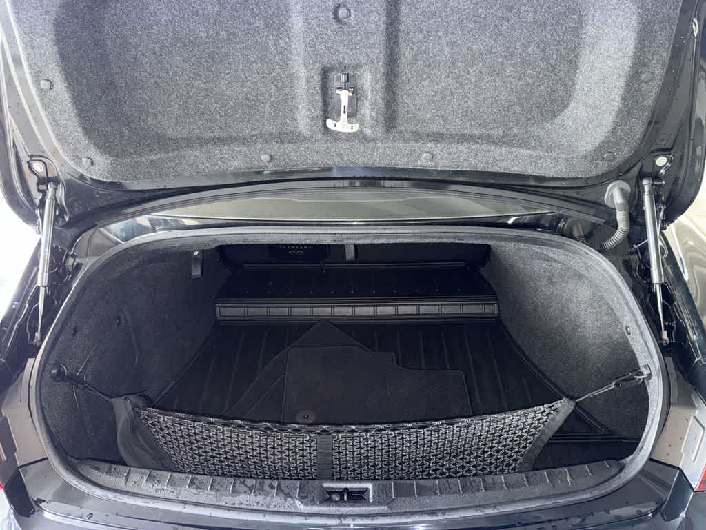 2022 INFINITI Q60 LUXE