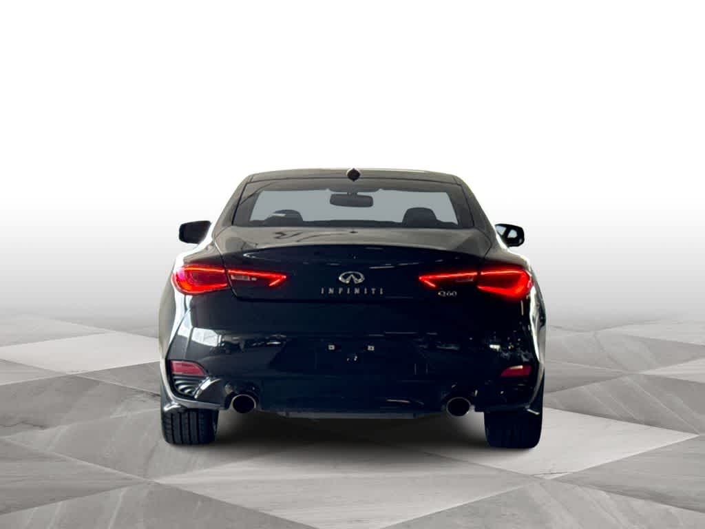 2022 INFINITI Q60 LUXE