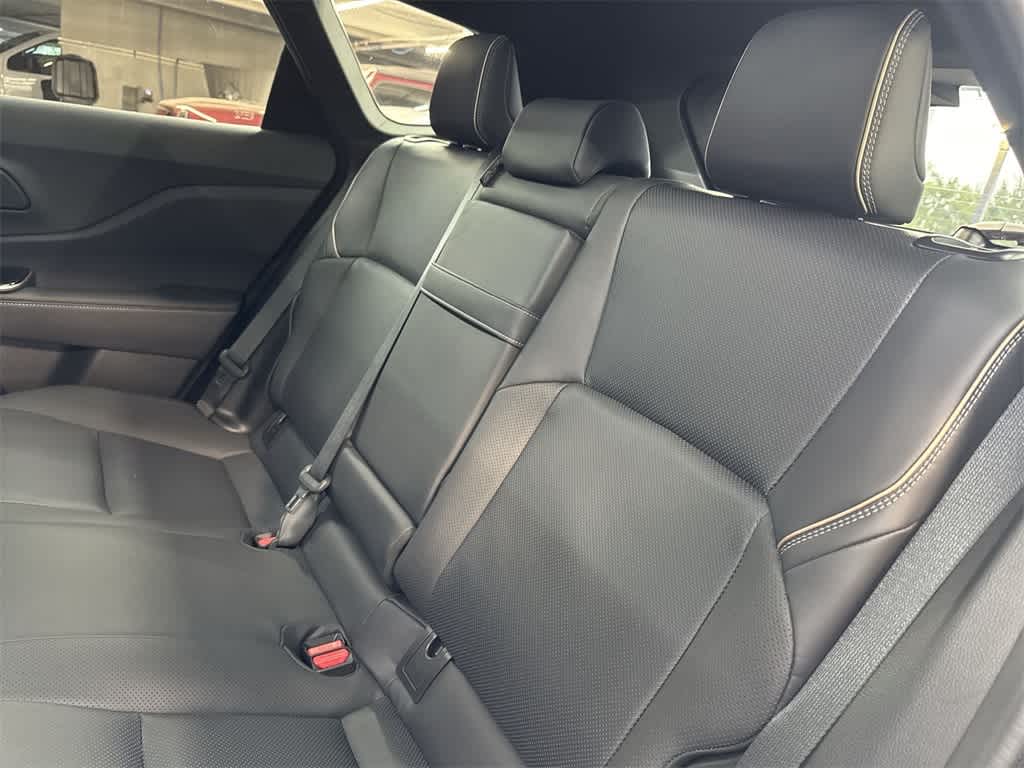 2025 Toyota Crown Signia Limited