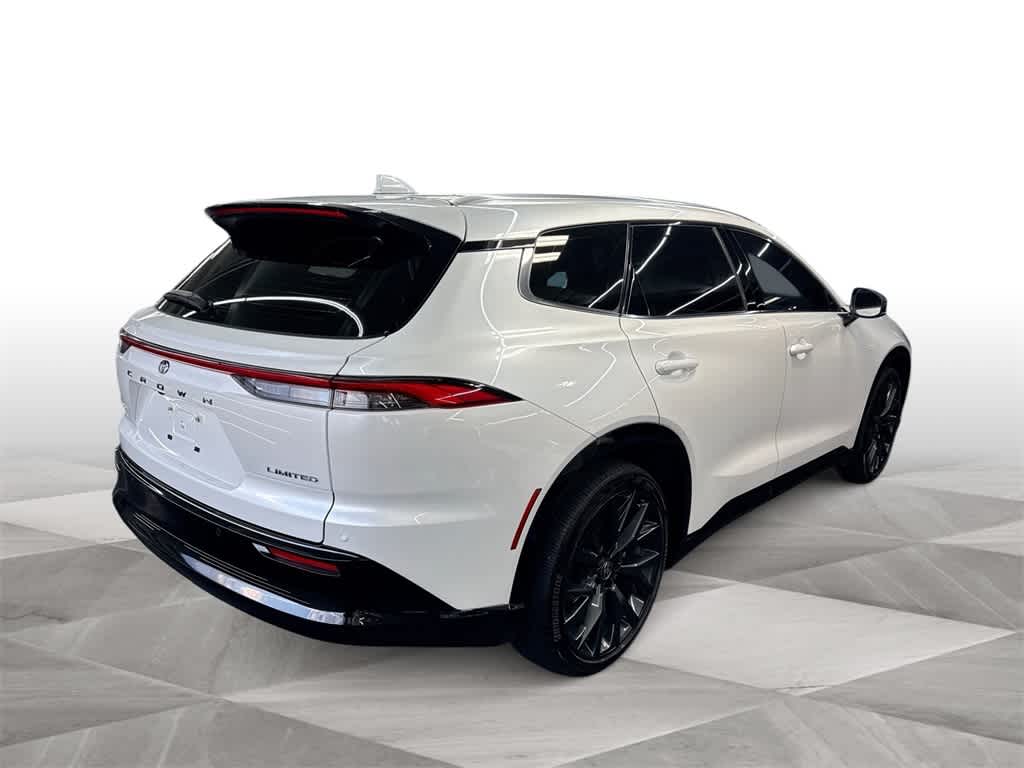 2025 Toyota Crown Signia Limited