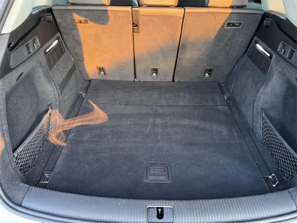 2024 Audi Q5 S line Premium Plus