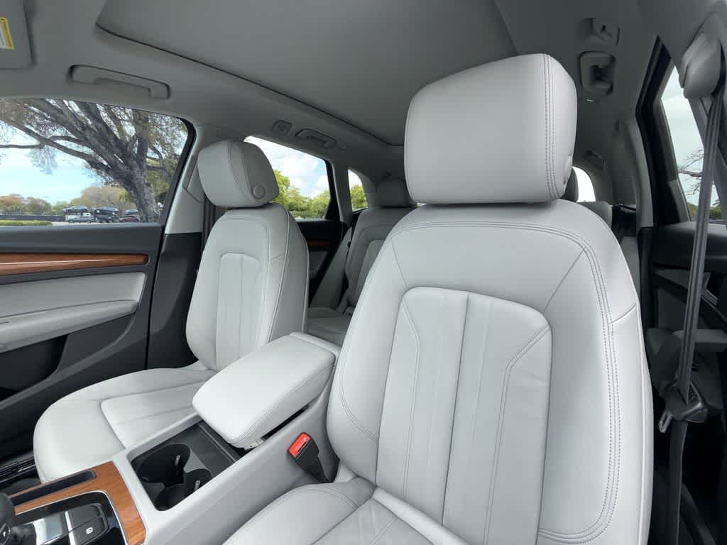 2023 Audi Q5 S line Premium
