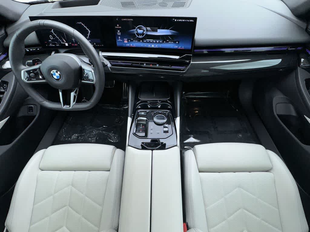 2026 BMW 530i 530i