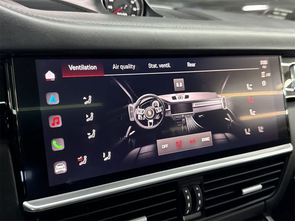 2022 Porsche Cayenne GTS