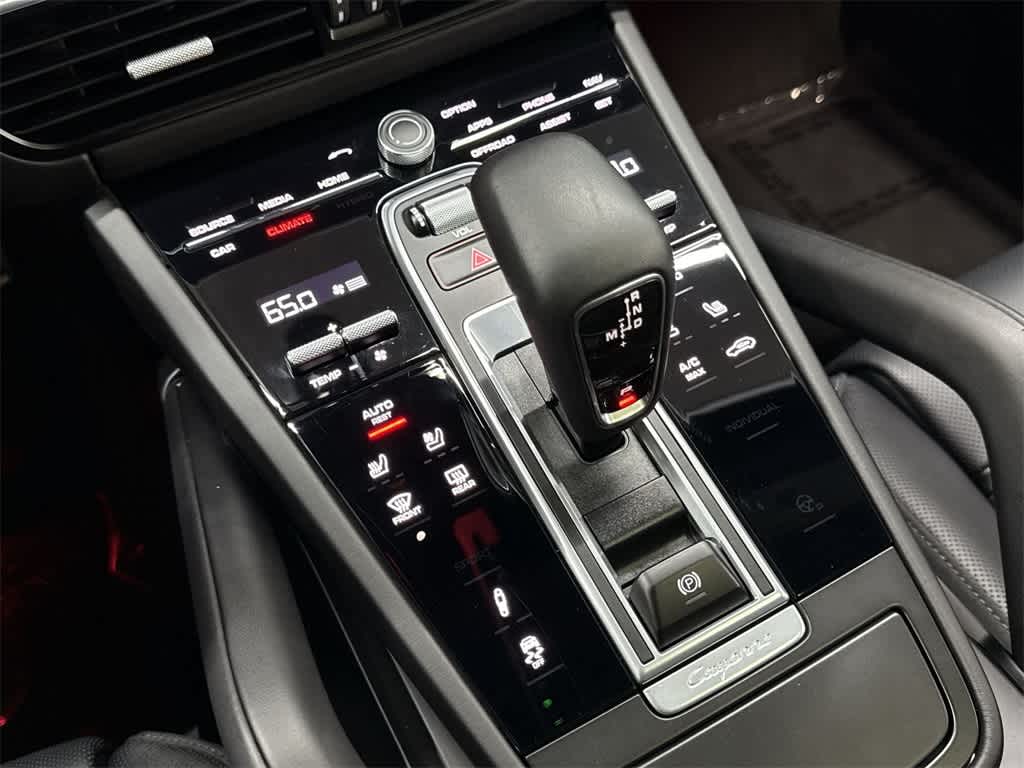 2022 Porsche Cayenne GTS