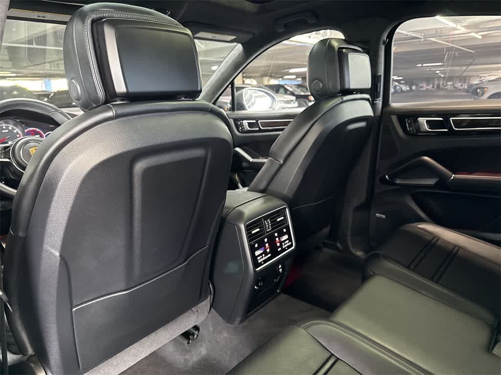 2022 Porsche Cayenne GTS