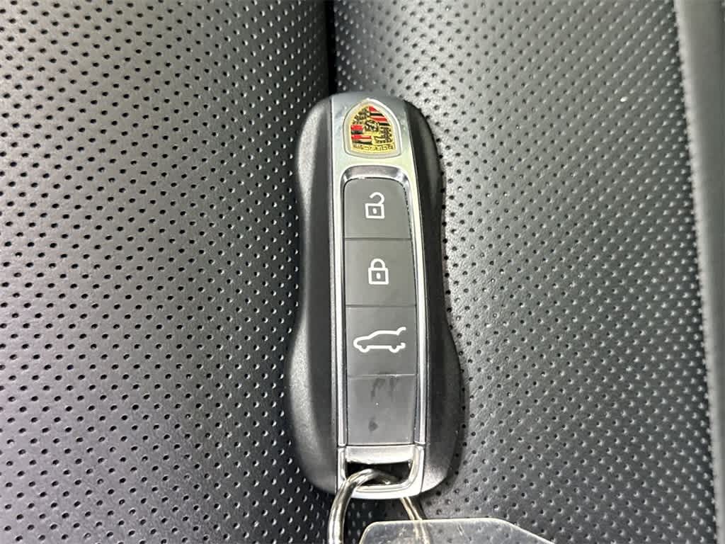 2022 Porsche Cayenne GTS