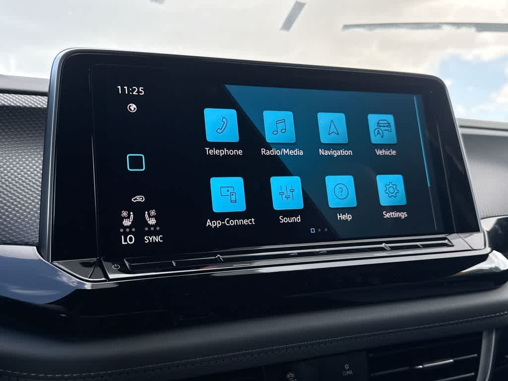 2026 Volkswagen Atlas Cross Sport 2.0T SEL R-Line Black