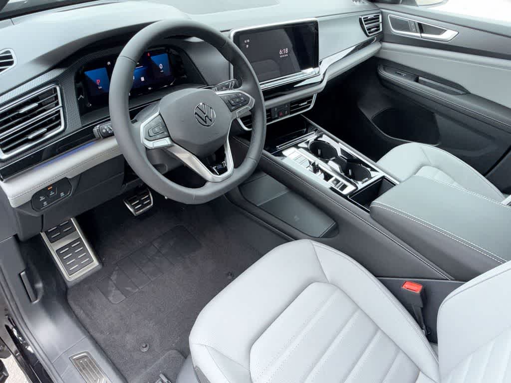 2026 Volkswagen Atlas Cross Sport 2.0T SEL R-Line Black