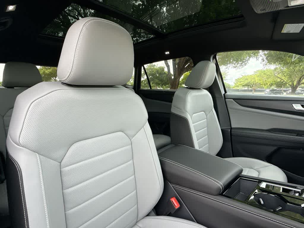 2026 Volkswagen Atlas Cross Sport 2.0T SEL R-Line Black