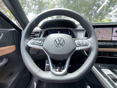 2026 Volkswagen Atlas Cross Sport 2.0T SEL R-Line Black