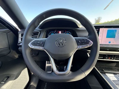 2026 Volkswagen Atlas Cross Sport 2.0T SEL R-Line Black