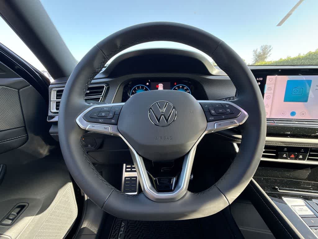 2026 Volkswagen Atlas Cross Sport 2.0T SEL R-Line Black