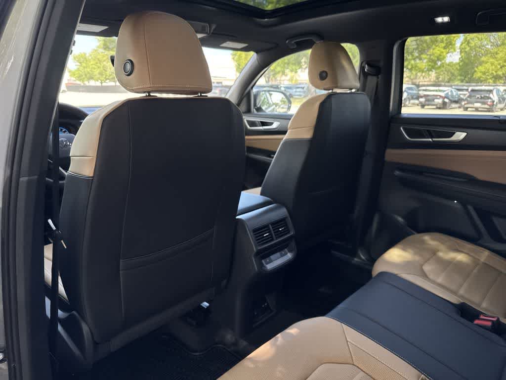 2026 Volkswagen Atlas Cross Sport 2.0T SEL R-Line Black